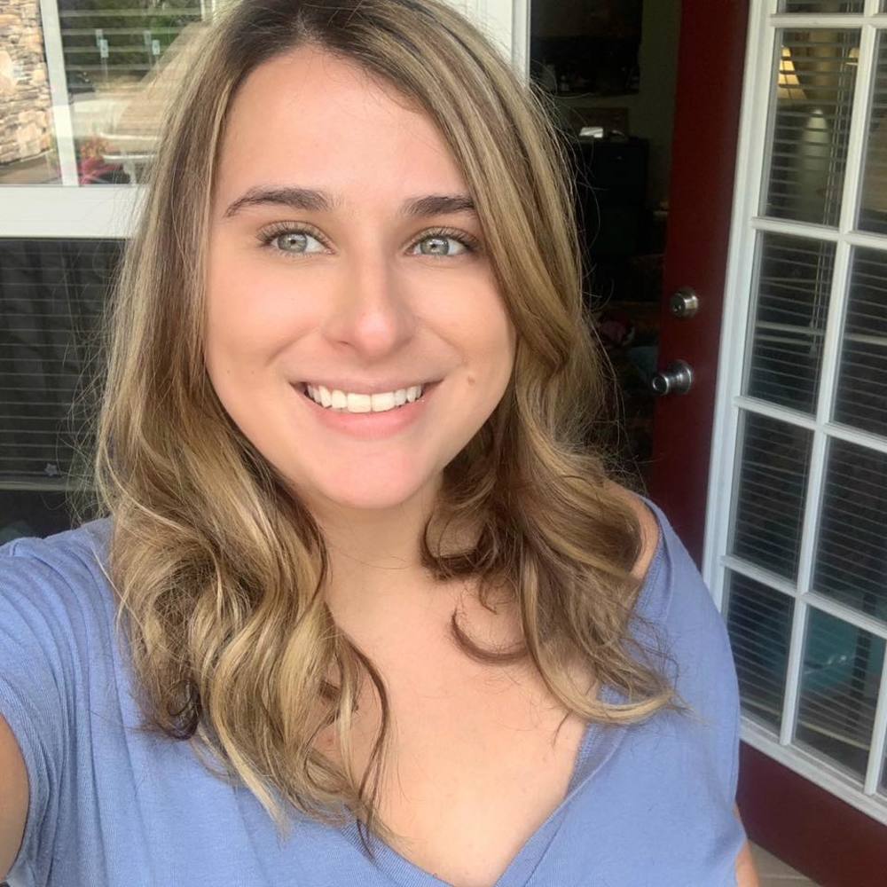 Meet your Posher, Abby